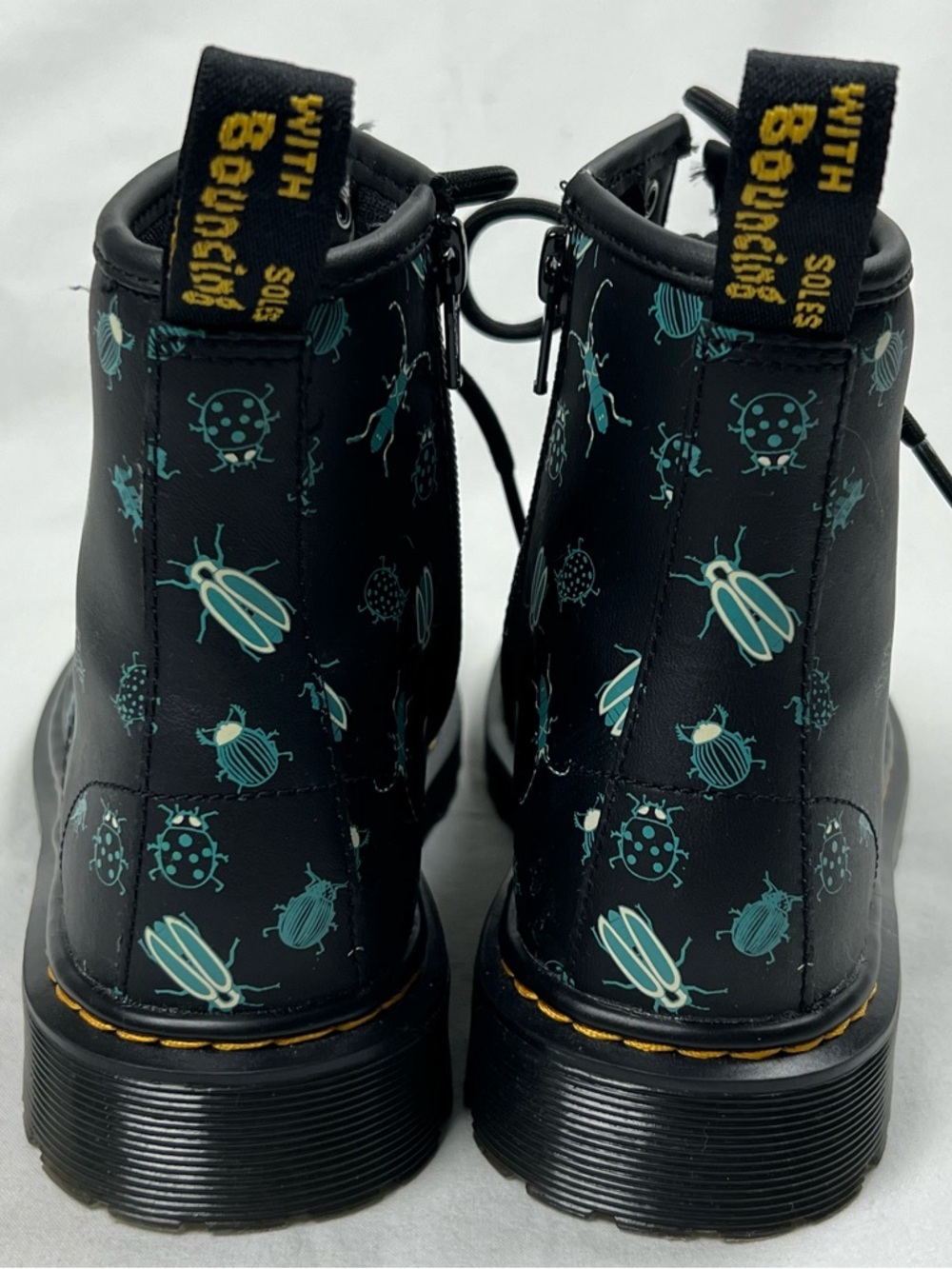DR. MARTENS - Junior 1460 “Glow In The Dark Bugs” size 3 Lace Up Boots NWOT - Picture 5 of 11